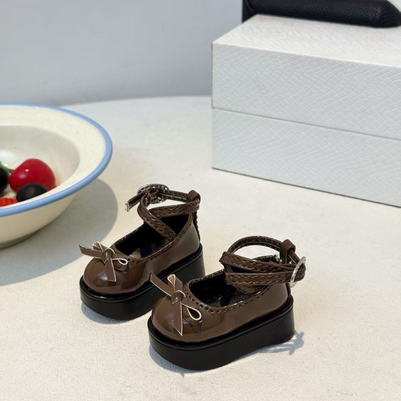 Coffee Brown Bow Platform Doll - Vintage Collectible And Vintage Dolls ulasan dan harga