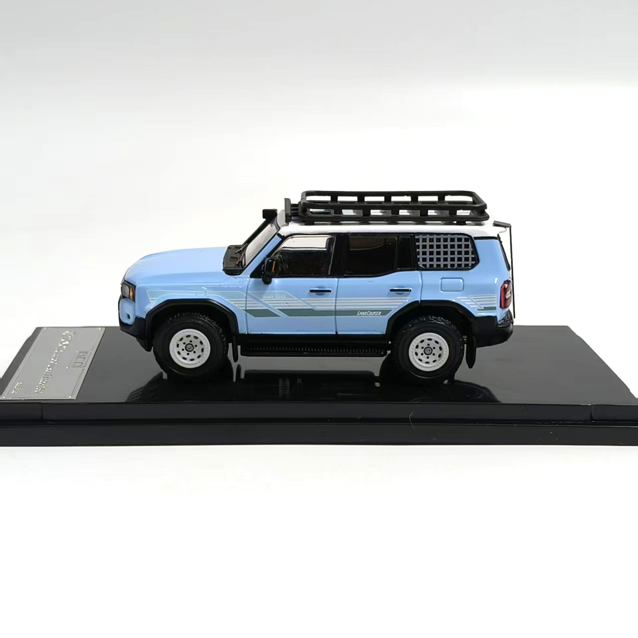 Diecast DCM 1:64 Scale LC250 V - Vintage Toys Collection ulasan dan harga