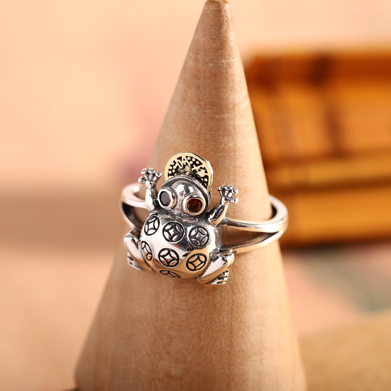 Unique Design Gold Toad Rings  - Vintage Collectible Coins ulasan dan harga