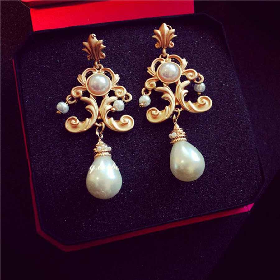 Retro Luxury Baroque Bride Ear - Vintage Collectible Figures ulasan dan harga