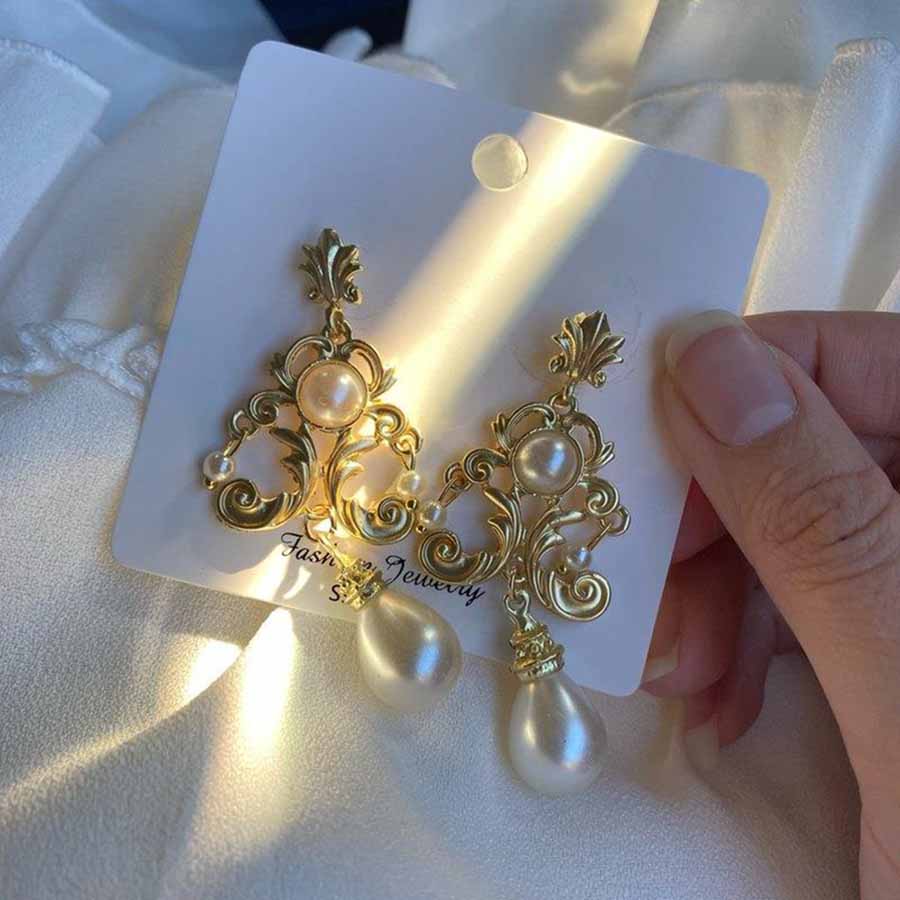 Retro Luxury Baroque Bride Ear - Vintage Collectible Figures ulasan dan harga